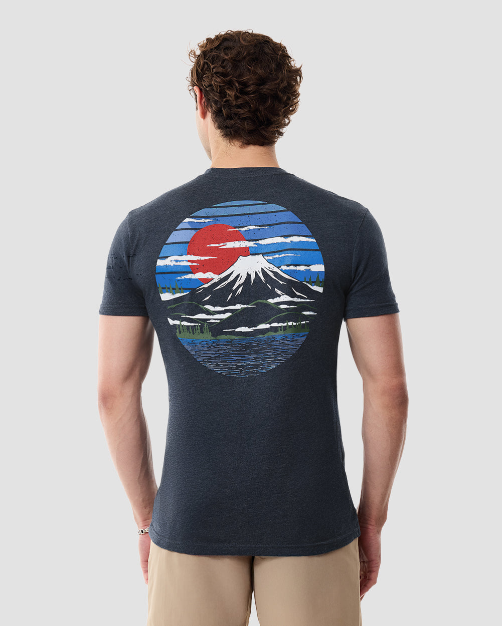 Quiet Horizon Tee-Navy-Regular-Back--Chase---M