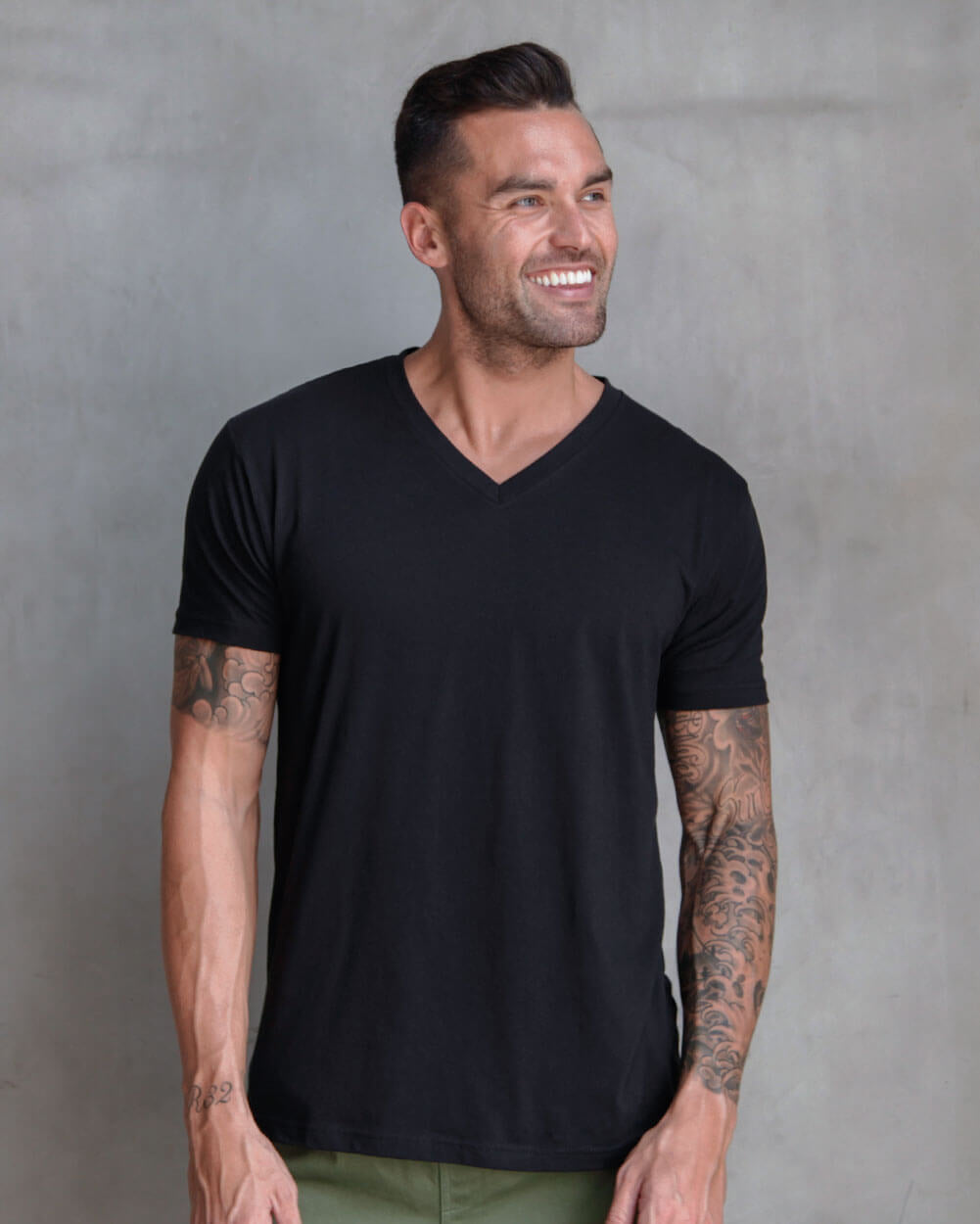 V-Neck Tee - Non-Branded-Black-Front--Model---M-Regular