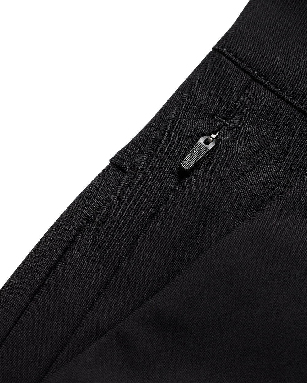 Daily Shorts-Black-7"-Regular-Detail 2--Alex---31