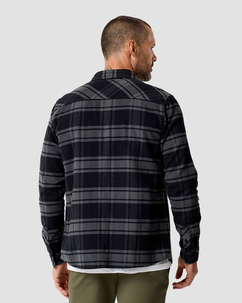 Fairbanks Flannel-Black/Dark Charcoal-Regular-Back--Zac---L