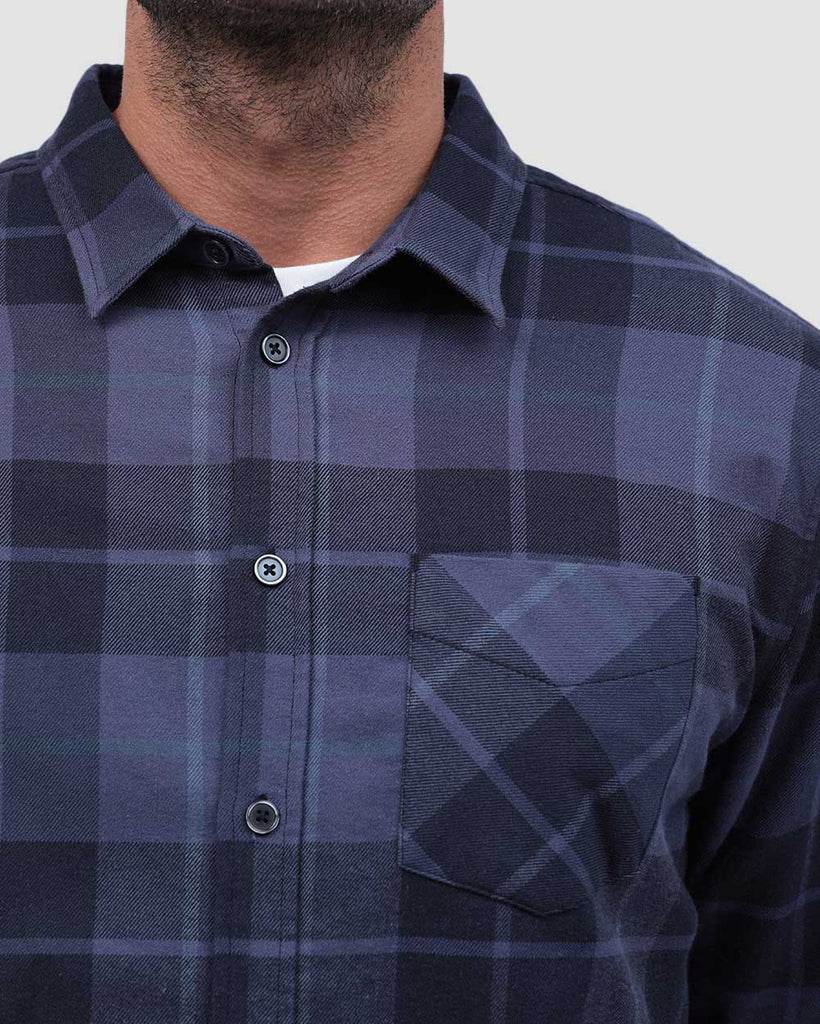 Long Sleeve Flannel-Plaid Navy-Detail