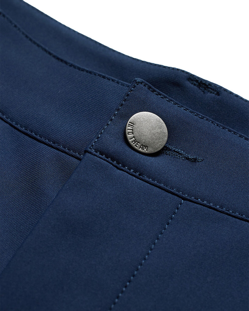 Daily Short-Navy-9"-Regular-Detail 3--Alex---M