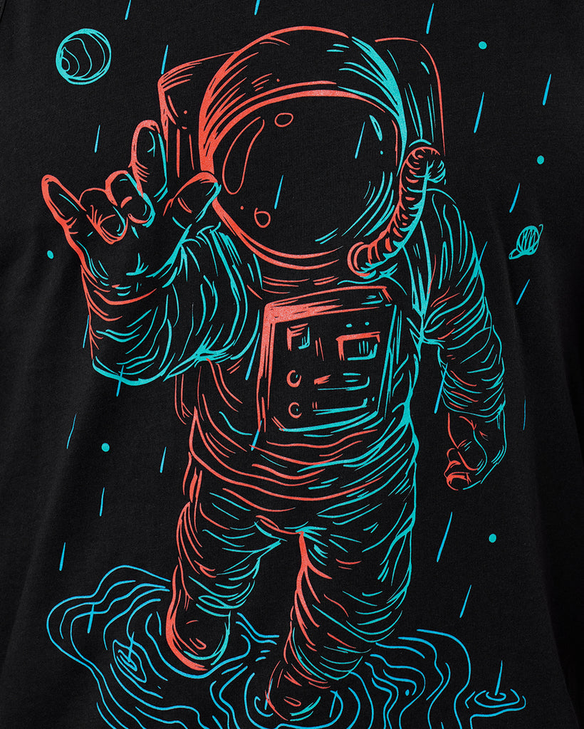 Universal Love Glow-in-the-Dark Tank-Detail--Nico---L