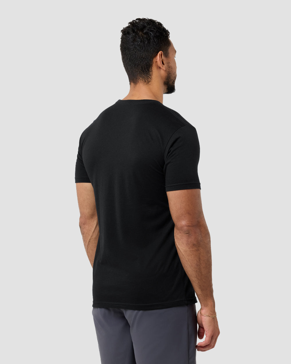 Vibrant Bay Tee-Black-Regular-Back--Nico---L