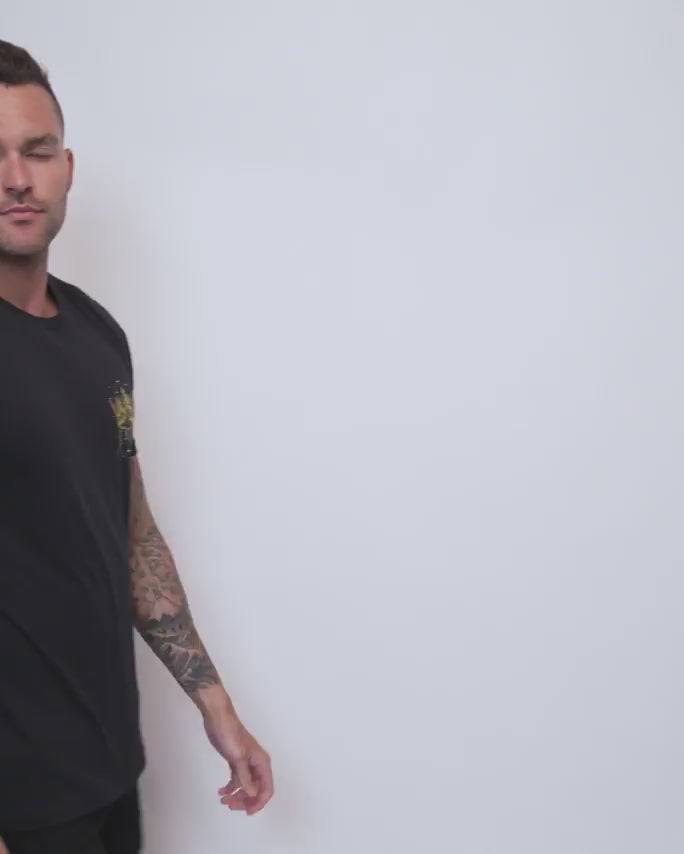 Fallen King Tee-Black-allskus