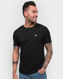 Basic Henley Tee-Black-Front--Zach---L